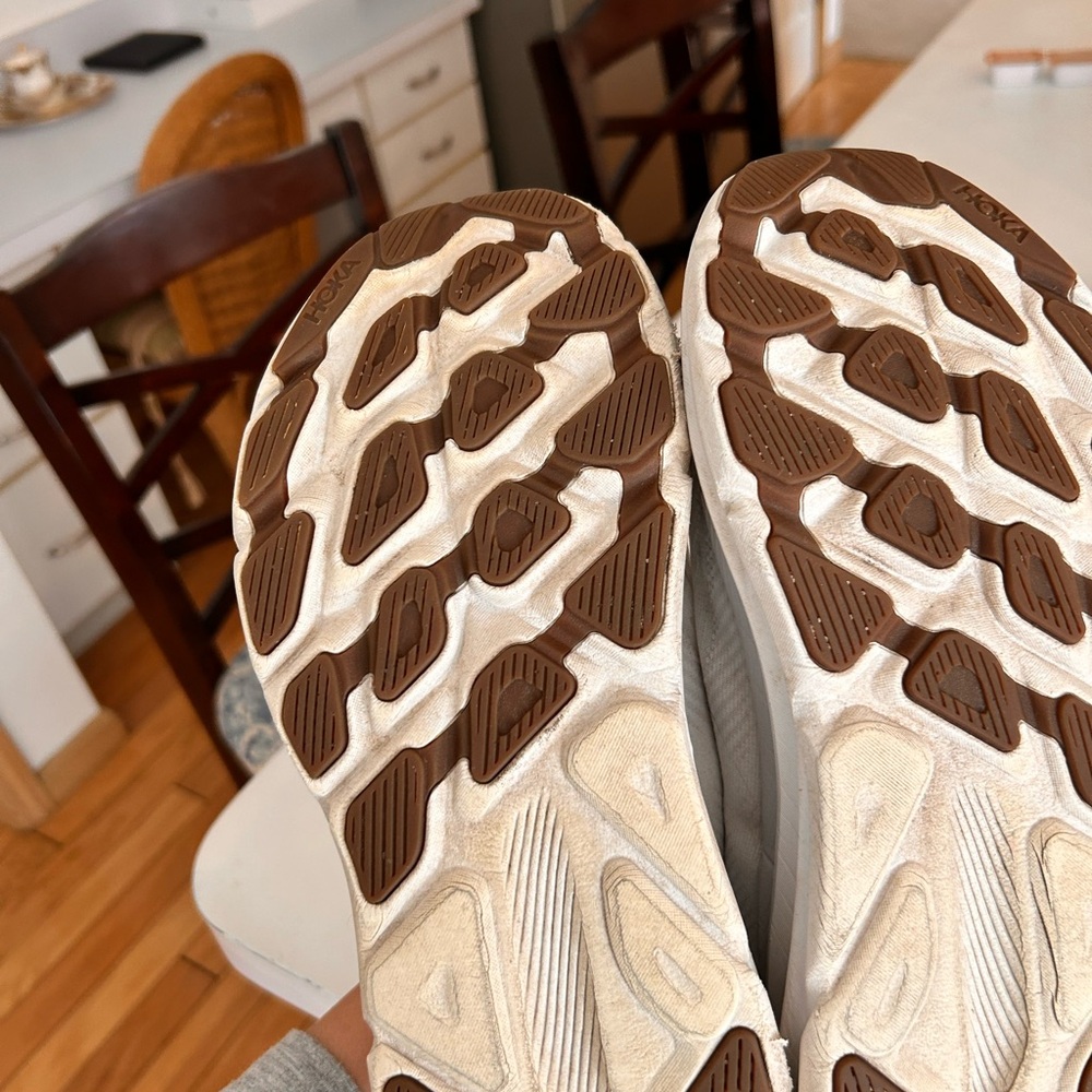 Hoka Women's White Running Shoes 9.5 - Picture 5 of 7